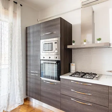 Daire Terrazza Con Vistacasa Con Parcheggio Gratuito Milano